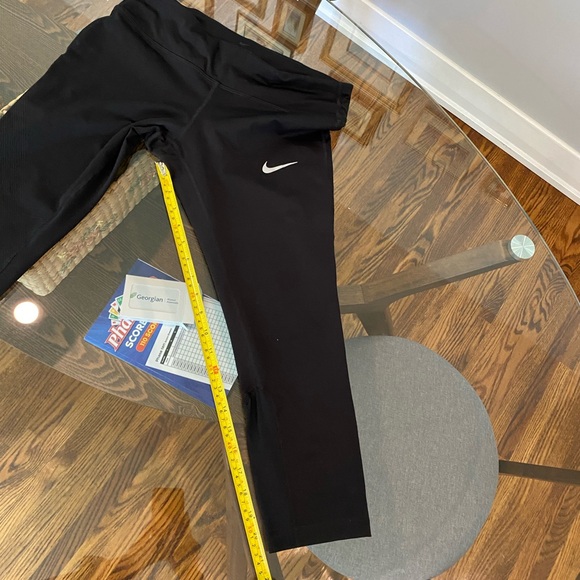 Nike black running Dri-fit capri - Picture 2 of 12